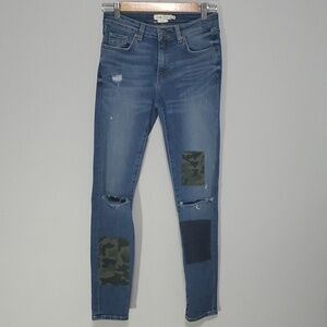 Mm Vintage jeans women's size 2 blue camo patchwork patches ripped holes Grunge